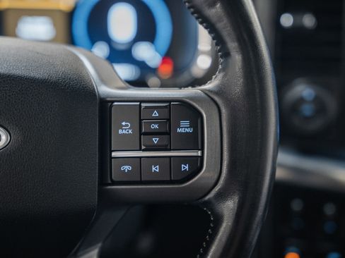 Used 2022 Ford F150 Lariat image 32