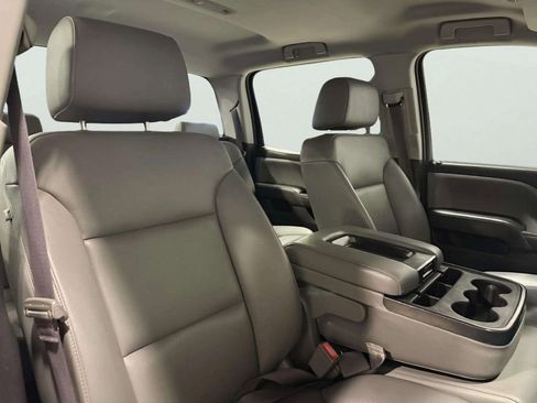 Used 2017 Chevrolet Silverado 2500 W/T image 27