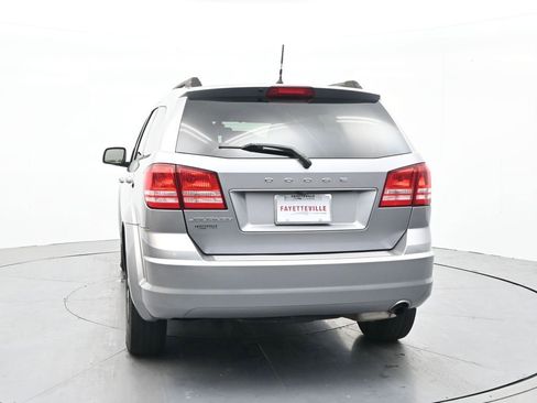 Used 2018 Dodge Journey SE image 8