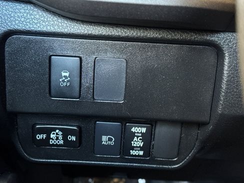 Used 2021 Toyota Tacoma TRD Sport w/ Technology Package RWD image 31