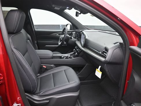 New 2026 Chevrolet Traverse LT w/ Driver Confidence Package AWD/4WD image 9