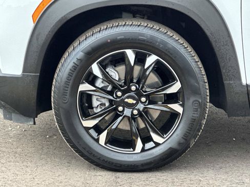 Certified 2023 Chevrolet TrailBlazer LT w/ Convenience Package AWD/4WD image 8