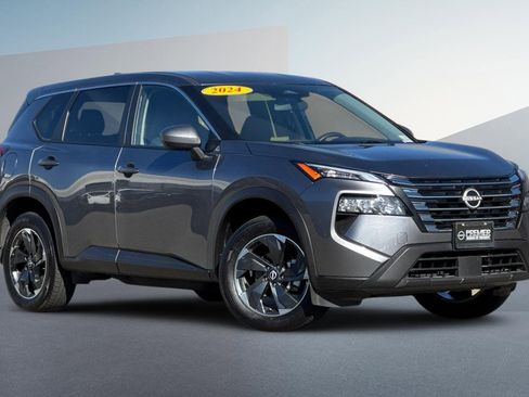 Certified 2024 Nissan Rogue SV image 2