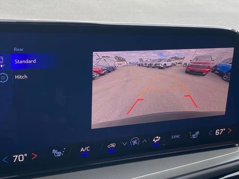 New 2026 Chevrolet Traverse LT w/ Sun and Wheel Package image 17