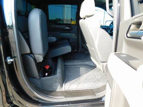 Used 2023 Chevrolet Silverado 1500 ZR2 w/ Technology Package image 27