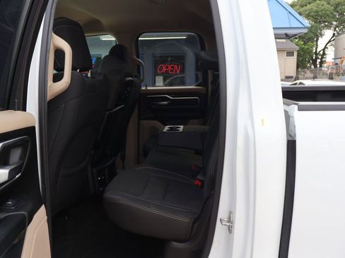 Used 2019 RAM 1500 Big Horn AWD/4WD image 24