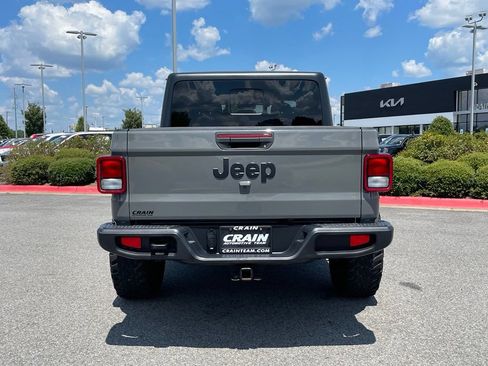 Used 2023 Jeep Gladiator Sport AWD/4WD image 6