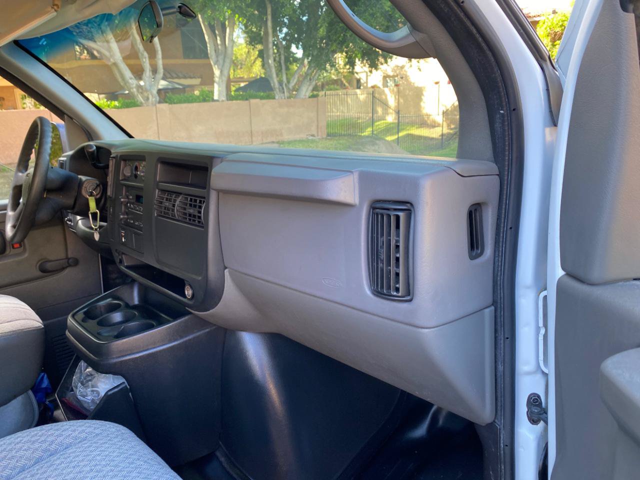 Used 2006 GMC Savana 2500 Extended RWD image 35