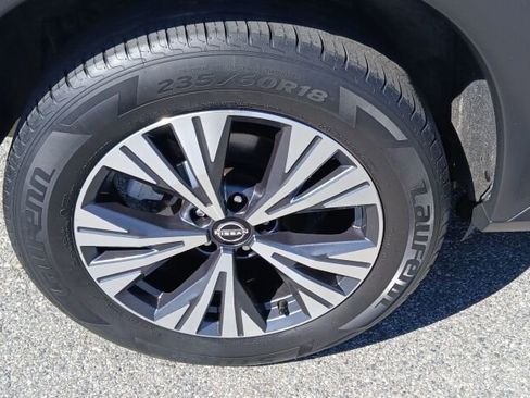 Used 2022 Nissan Rogue SV image 8