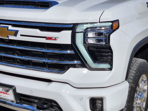 New 2026 Chevrolet Silverado 2500 LT w/ Z71 Chrome Sport Edition image 9