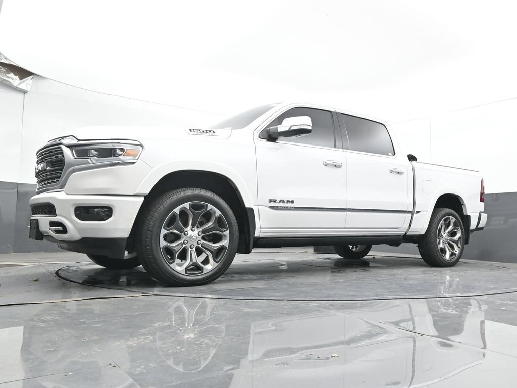 Used 2019 RAM 1500 Limited w/ Body Color Bumper Group AWD/4WD image 27