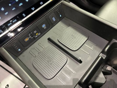 Used 2024 Hyundai Santa Fe Calligraphy image 18