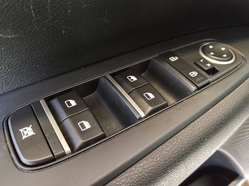 Used 2019 Kia Forte LXS image 27