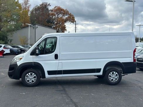 New 2024 RAM ProMaster 1500 w/ Quick Order Package 22G SLT image 13