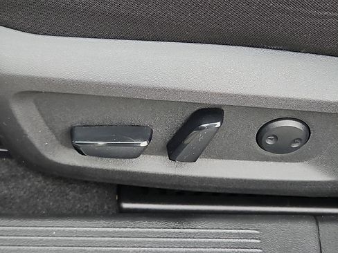 Certified 2023 Nissan Rogue SV image 26