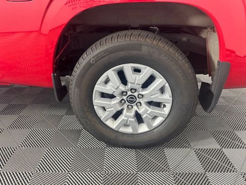 Used 2022 Nissan Frontier SV w/ Technology Package AWD/4WD image 13