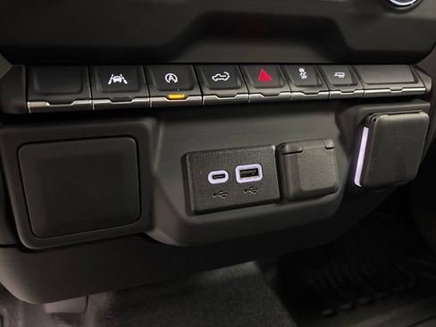 Used 2025 GMC Sierra 1500 Pro w/ Pro Value Package RWD image 24