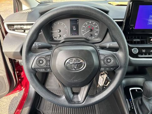 Certified 2025 Toyota Corolla LE image 8