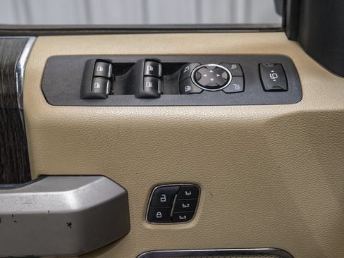 Used 2020 Ford F250 Lariat w/ Tremor Off-Road Package AWD/4WD image 45