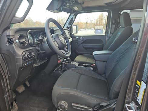 Used 2025 Jeep Wrangler Unlimited Rubicon 4xe w/ Safety Group image 4