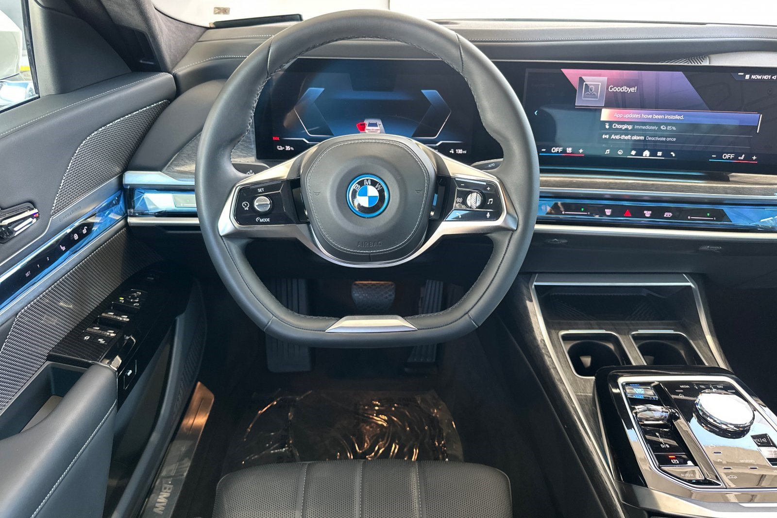 Certified 2024 BMW i7 xDrive60 RWD image 18