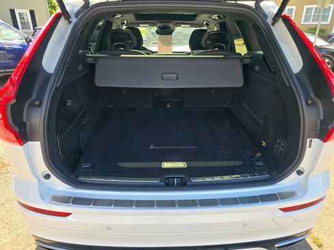 Used 2019 Volvo XC60 T6 R-Design w/ Protection Package Premier AWD/4WD image 9