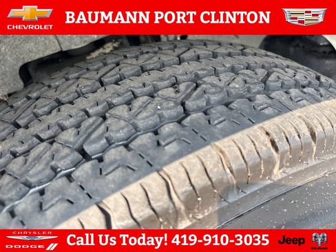 Used 2025 Chevrolet Express 2500 w/ Driver Convenience Package RWD image 28