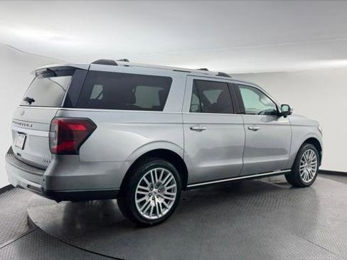 Used 2023 Ford Expedition Max Limited image 7