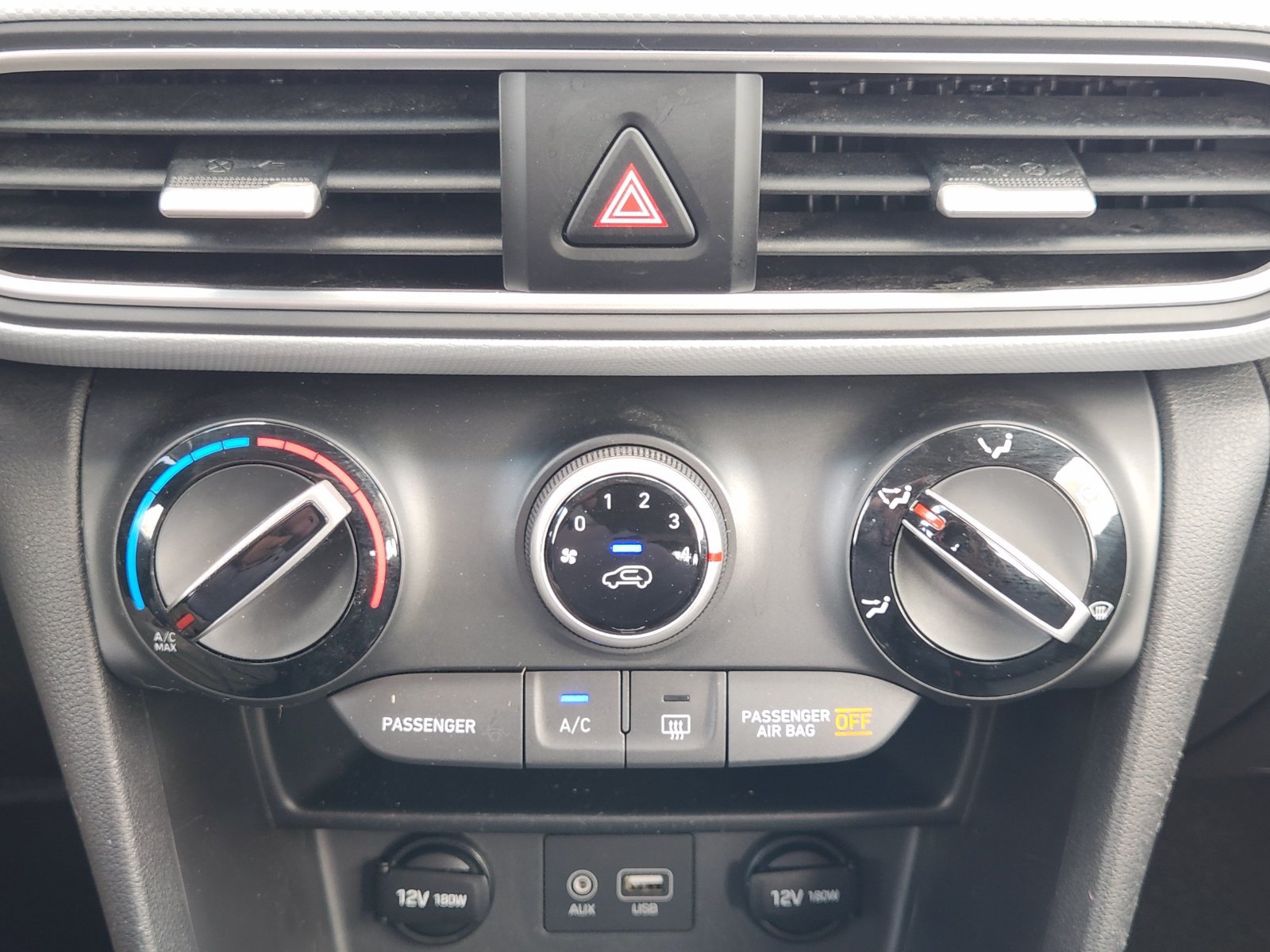 Used 2018 Hyundai Kona SE FWD image 20