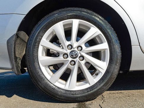 Used 2022 Toyota Camry LE w/ Carpet Mat Package (TMS) FWD image 14