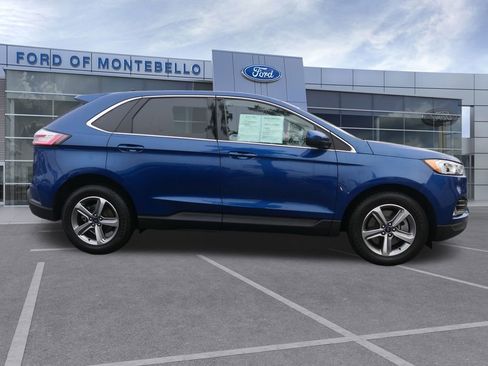 Used 2021 Ford Edge SEL w/ Convenience Package image 2