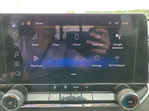 Used 2023 Chevrolet Colorado Trail Boss image 8