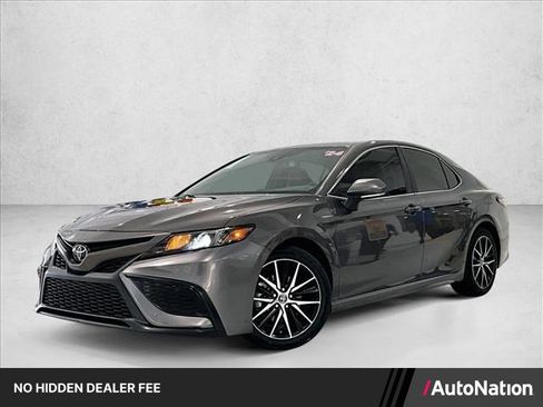 Used 2024 Toyota Camry SE w/ Convenience Package FWD image 1