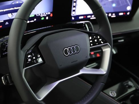 New 2026 Audi Q3 quattro 2.0T image 16