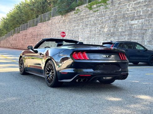 Used 2018 Ford Mustang GT Premium w/ GT Performance Package RWD image 4