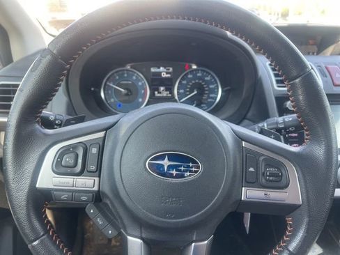 Used 2016 Subaru Crosstrek 2.0i Premium image 11