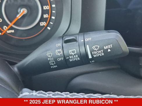 Used 2025 Jeep Wrangler Unlimited Rubicon AWD/4WD image 24