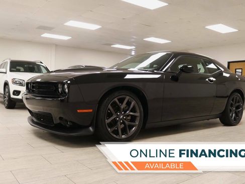 Used 2022 Dodge Challenger GT w/ Driver Convenience Group image 2