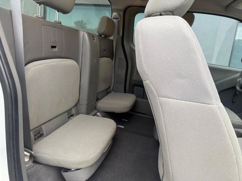 Used 2018 Nissan Frontier S RWD image 21