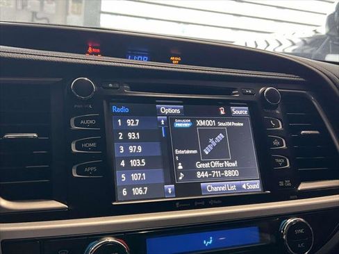 Used 2017 Toyota Highlander XLE w/ Protection Package #3 image 26