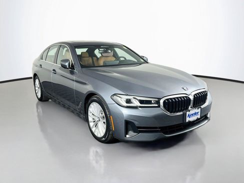 Used 2021 BMW 530i xDrive w/ Premium Package AWD/4WD image 8