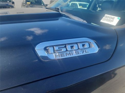 Used 2019 RAM 1500 Laramie RWD image 11