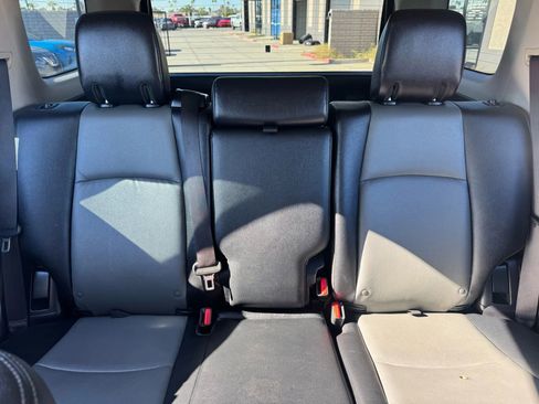 Used 2018 Toyota 4Runner SR5 Premium image 34