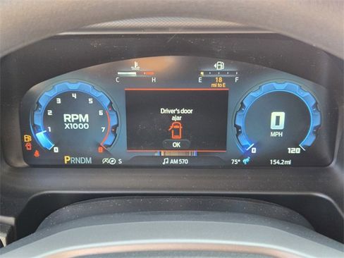 New 2025 Ford Bronco Base image 15