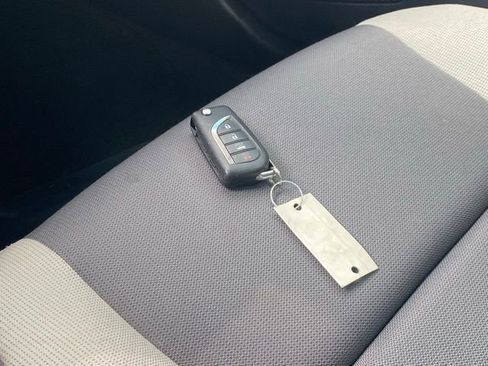 Used 2024 Toyota Corolla LE image 28