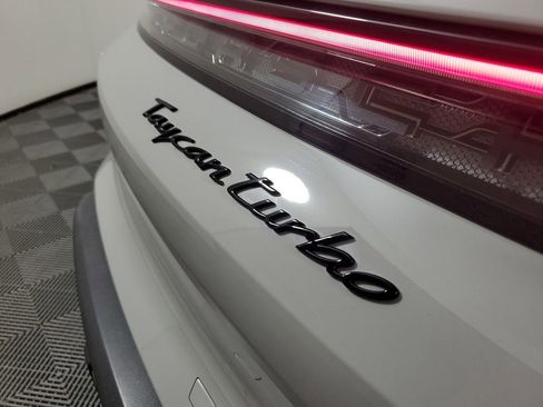 Used 2021 Porsche Taycan AWD/4WD image 7
