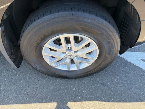 Used 2019 Nissan Frontier SV AWD/4WD image 24