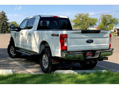 Used 2019 Ford F250 Lariat w/ Lariat Ultimate Package image 12