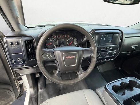 Used 2018 GMC Sierra 2500 2WD Regular Cab w/ Sierra Convenience Package image 18