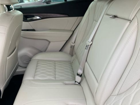 Used 2023 Buick Envision Avenir FWD image 32